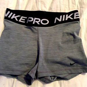 Grey/black Nike pros brand new!